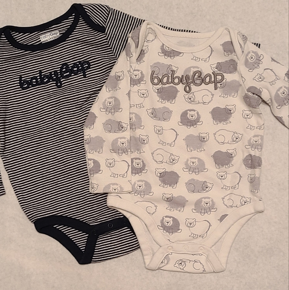 Two baby Gap long sleeved onesies/bodysuits